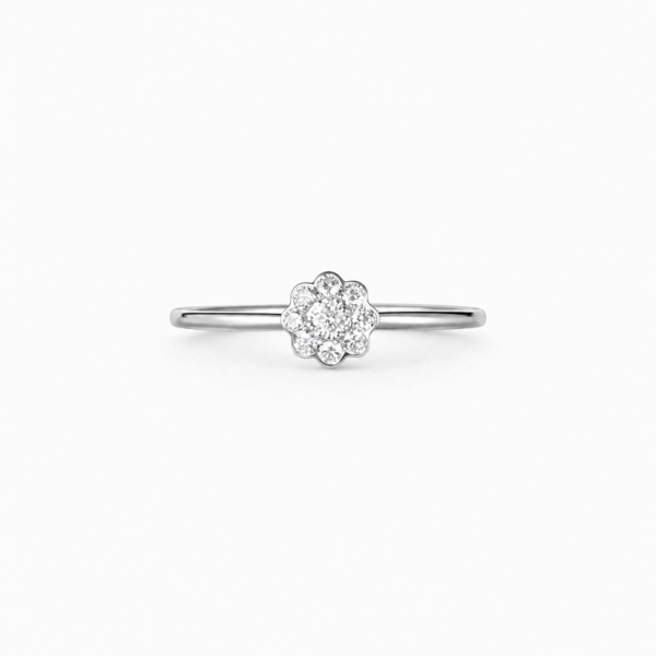 18K WHITE GOLD DIAMOND RING