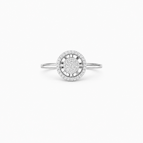 18K WHITE GOLD DIAMOND RING