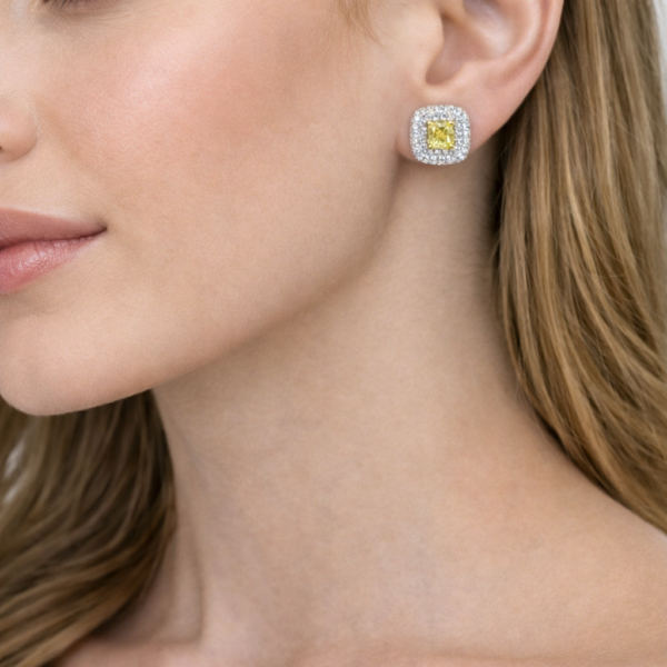 18K WHITE AND YELLOW GOLD FANCY DIAMOND EARRING