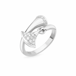 18K WHITE GOLD DIAMOND RING