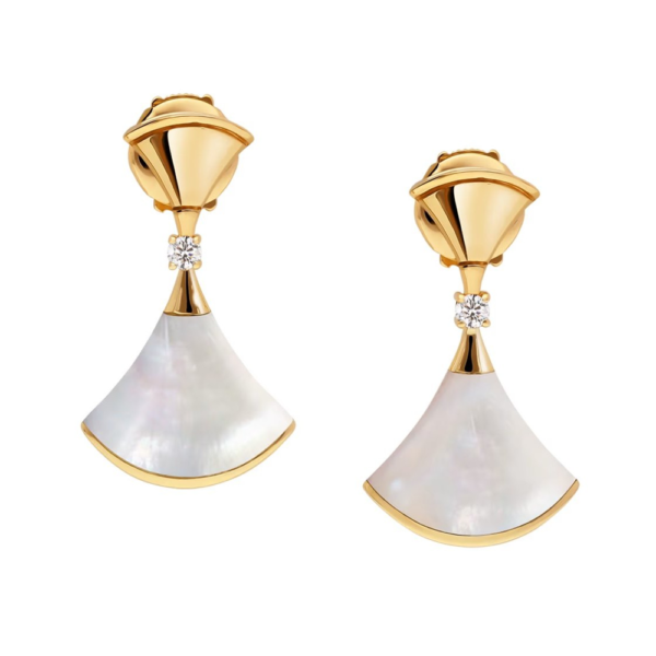 18K YELLOW GOLD MOTHER OF PEARL AND DIAMOND EARRING
