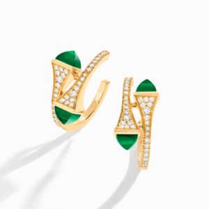 18K YELLOW GOLD GREEN AGATE AND DIAMOND MEDIUM EARRING