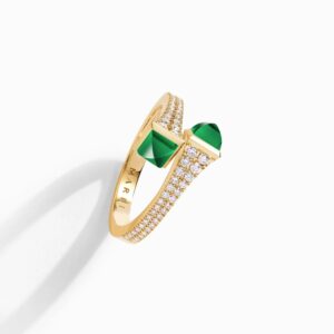 18K YELLOW GOLD GREEN AGATE AND DIAMOND THIN RING