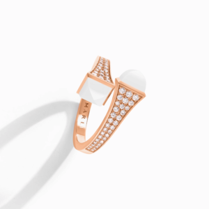 18K ROSE GOLD WHITE AGATE AND DIAMOND MEDIUM RING