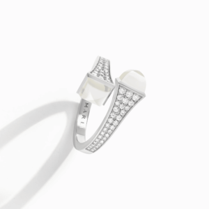 18K WHITE GOLD MOON STONE AND DIAMOND MEDIUM RING