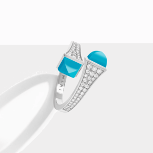 18K WHITE GOLD TURQUOISE AND DIAMOND MEDIUM RING