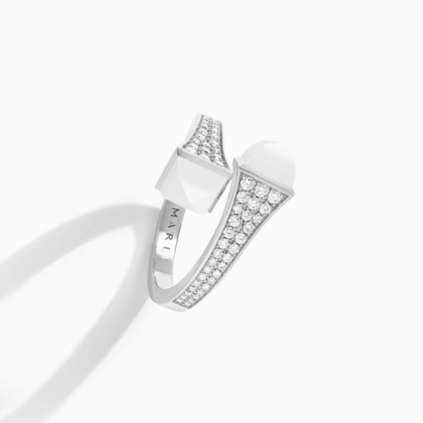 18K WHITE GOLD WHITE AGATE AND DIAMOND MEDIUM RING