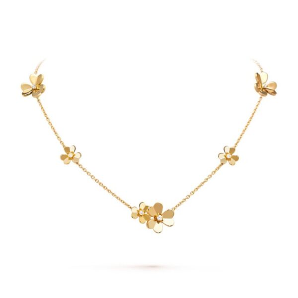 18K YELLOW GOLD 9 FLOWER DIAMOND NECKLACE