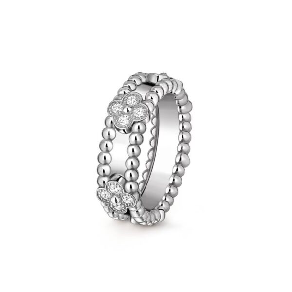 18K WHITE GOLD CLOVERS DIAMOND THIN RING