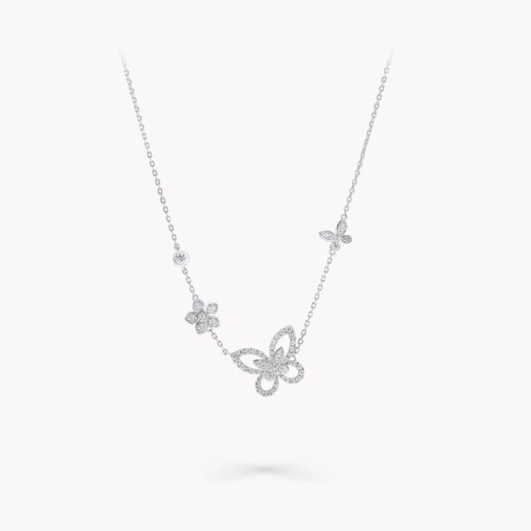 RGP906_GP114495_Hero_V2 18K WHITE GOLD DIAMOND NECKLACE